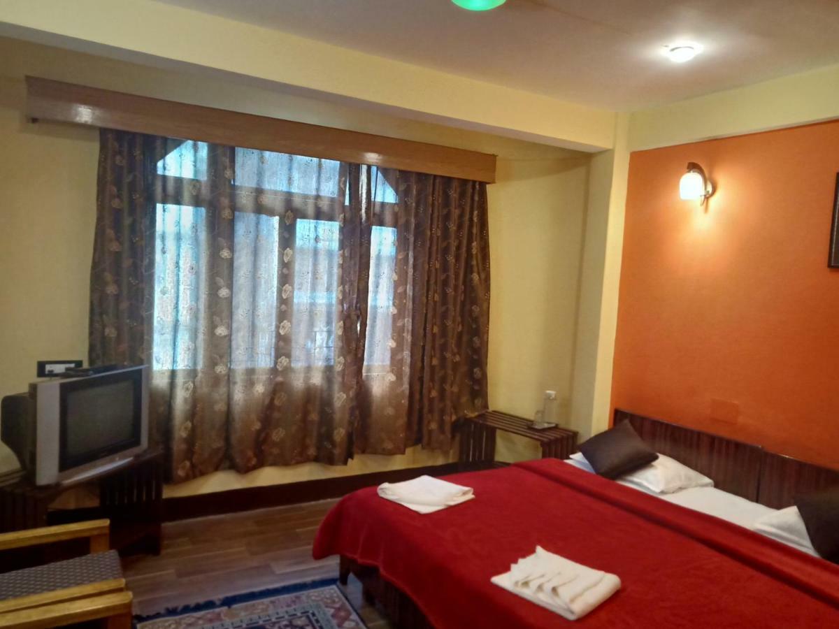 Hotel Anola 강토크 외부 사진
